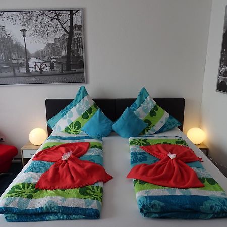 Gaestehaus Uezel ฟรีดริชส์ฮาเฟน ภายนอก รูปภาพ