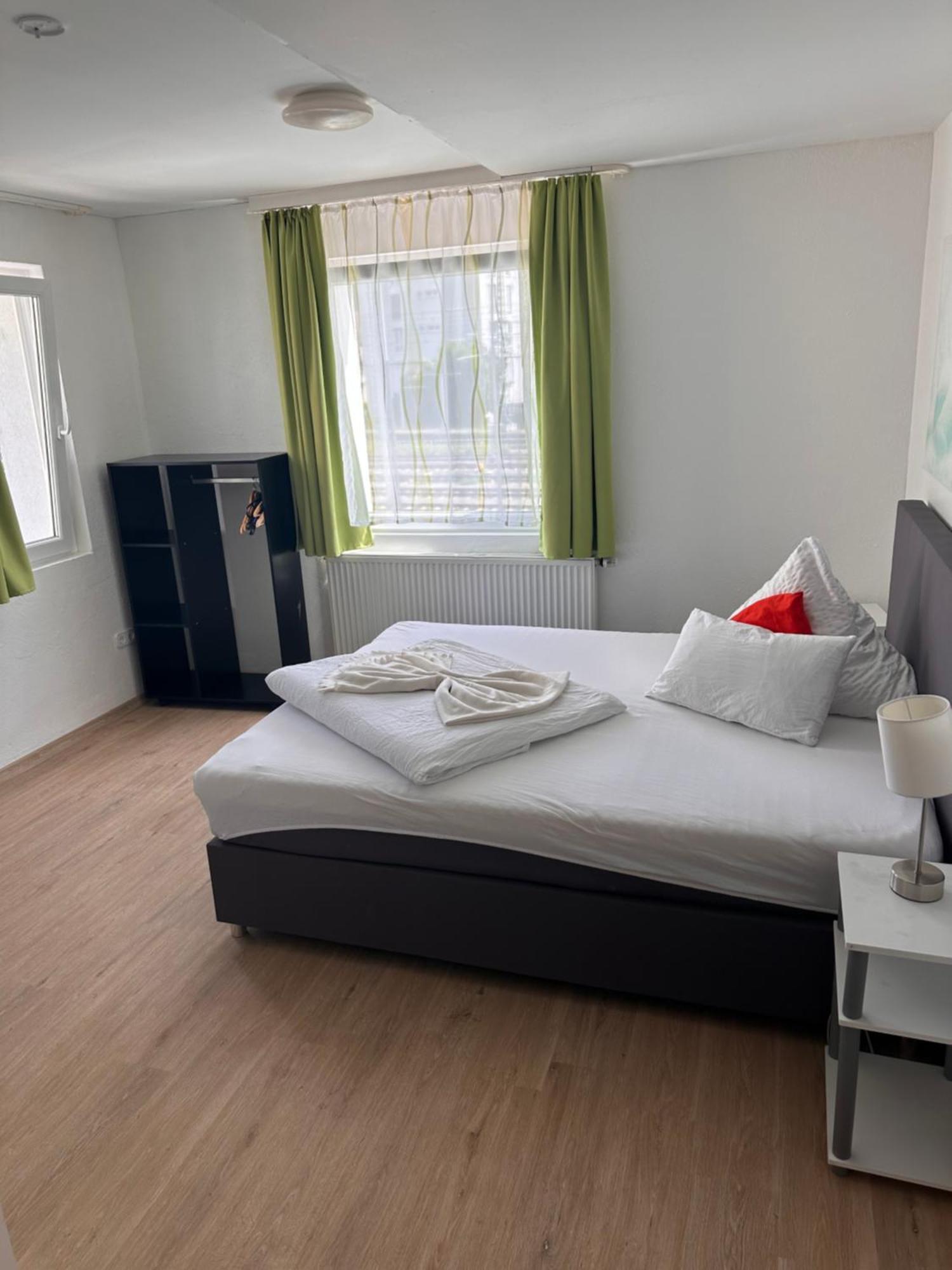 Gaestehaus Uezel ฟรีดริชส์ฮาเฟน ภายนอก รูปภาพ