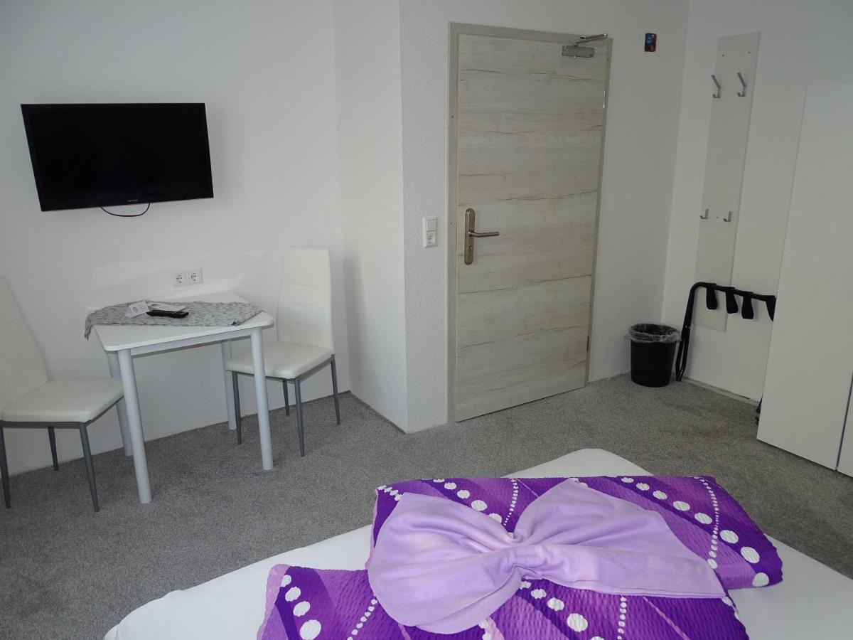 Gaestehaus Uezel ฟรีดริชส์ฮาเฟน ภายนอก รูปภาพ